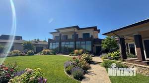 Дом 1394м², 2-этажный, участок 76 сот.