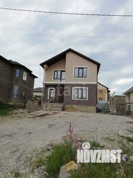 Дом 200м², 2-этажный, участок 4 сот.