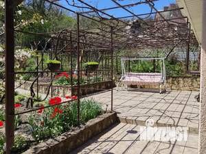 Дом 170м&sup2;, 3-этажный, посуточно, 