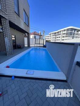 Дом 468м&sup2;, 3-этажный, на длительный срок, 