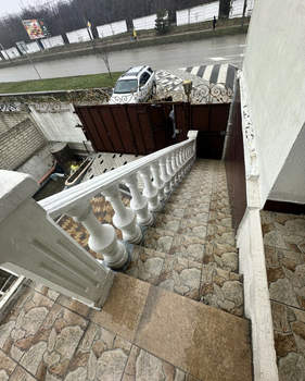 Дом 70м&sup2;, 2-этажный, на длительный срок, 