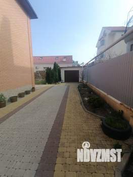 Дом 320м&sup2;, 2-этажный, на длительный срок, 