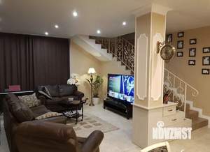 Дом 199м&sup2;, 2-этажный, на длительный срок, 