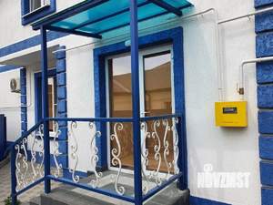 Дом 250м&sup2;, 2-этажный, на длительный срок, 