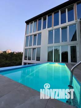 Дом 33м&sup2;, 3-этажный, посуточно, 