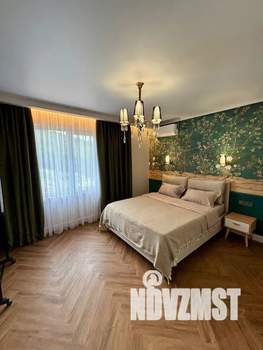 Дом 220м&sup2;, 2-этажный, посуточно, 