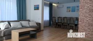 Дом 220м&sup2;, 3-этажный, посуточно, 