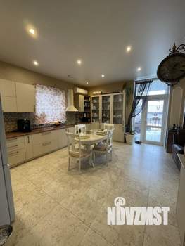 Дом 199м&sup2;, 2-этажный, на длительный срок, 