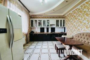 Дом 225м², 2-этажный, на длительный срок, 