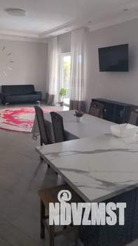 Дом 180м&sup2;, 1-этажный, посуточно, 