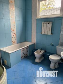 Коттедж 220м&sup2;, 2-этажный, на длительный срок, 