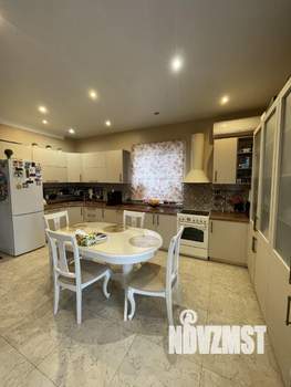 Дом 199м&sup2;, 2-этажный, на длительный срок, 