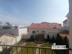 Дом 320м&sup2;, 2-этажный, на длительный срок, 