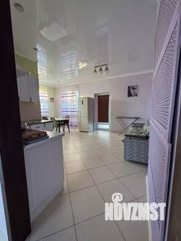 Дом 100м², 2-этажный, на длительный срок, 