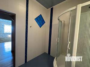 Дом 242м&sup2;, 3-этажный, на длительный срок, 