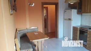 Таунхаус 100м&sup2;, 3-этажный, на длительный срок, 