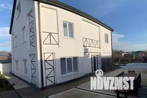 Дом 220м&sup2;, 3-этажный, посуточно, 