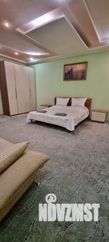 Дом 180м², 2-этажный, на длительный срок, 