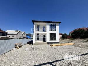 Дом 160м&sup2;, 2-этажный, участок 6 сот.  