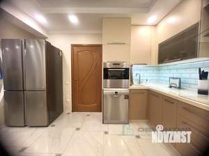 Дом 200м², 3-этажный, участок 8 сот.  