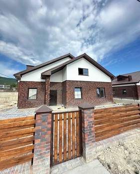 Дом 173м&sup2;, 2-этажный, участок 5 сот.  