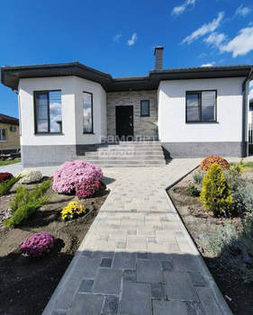 Дом 130м&sup2;, 1-этажный, участок 9 сот.  