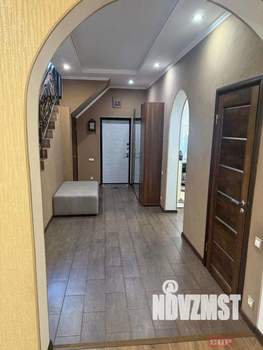 Дом 140м&sup2;, 2-этажный, участок 4 сот.  