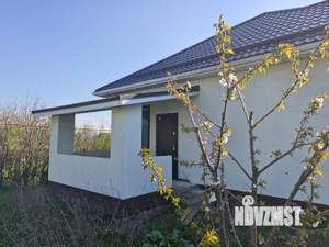 Дом 100м&sup2;, 1-этажный, участок 7 сот.  