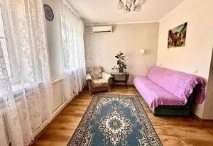 Дом 185м&sup2;, 3-этажный, участок 4 сот.  