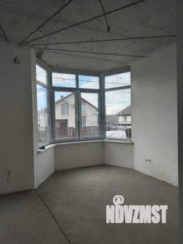 Дом 100м&sup2;, 2-этажный, участок 3 сот.  