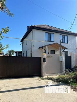 Дом 274м&sup2;, 3-этажный, участок 8 сот.  