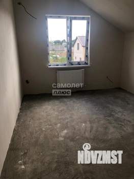 Дом 140м&sup2;, 2-этажный, участок 4 сот.  