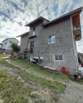 Дом 238м&sup2;, 3-этажный, участок 6 сот.  