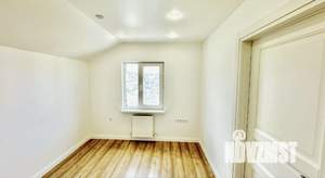 Дом 93м&sup2;, 2-этажный, участок 4 сот.  