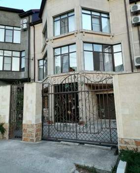 Дом 365м&sup2;, 3-этажный, участок 3 сот.  