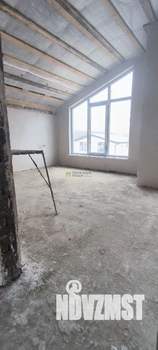 Дом 140м&sup2;, 2-этажный, участок 4 сот.  