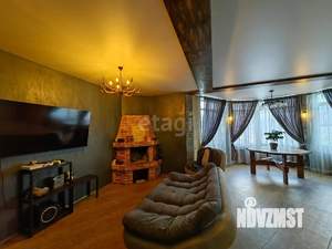 Дом 204м², 2-этажный, участок 8 сот.  