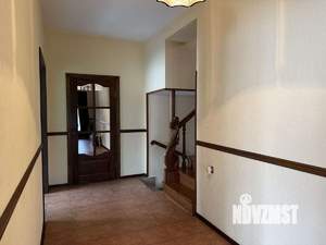 Дом 206м&sup2;, 2-этажный, участок 5 сот.  