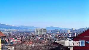 Дом 200м², 3-этажный, участок 8 сот.  