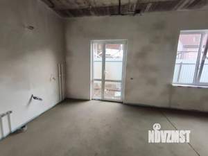 Дом 90м&sup2;, 2-этажный, участок 3 сот.  