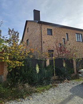 Дом 246м², 2-этажный, участок 8 сот.  