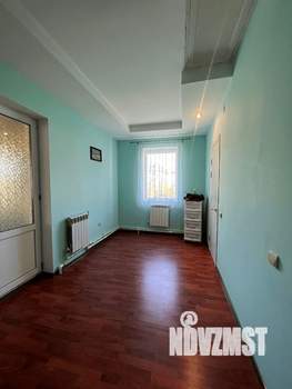 Дом 295м², 2-этажный, участок 10 сот.  