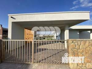 Дом 211м&sup2;, 2-этажный, участок 10 сот.  