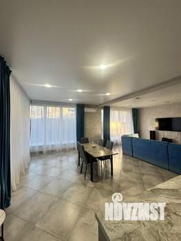 Дом 221м&sup2;, 1-этажный, участок 6 сот.  