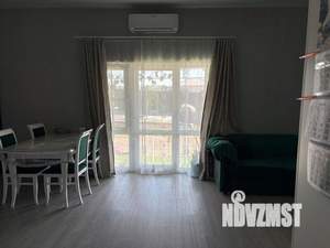 Дом 105м&sup2;, 2-этажный, участок 8 сот.  