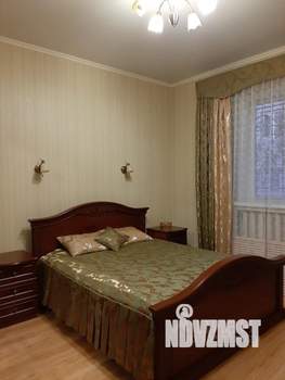 Дом 290м&sup2;, 2-этажный, участок 7 сот.  