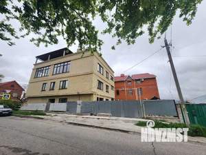 Дом 520м&sup2;, 3-этажный, участок 5 сот.  