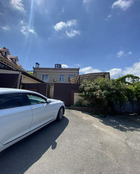 Дом 150м&sup2;, 3-этажный, участок 2 сот.  