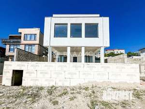 Дом 479м&sup2;, 3-этажный, участок 5 сот.  