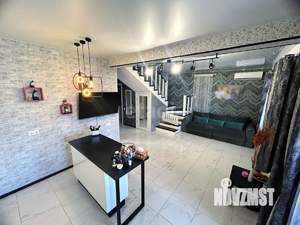 Дом 176м&sup2;, 2-этажный, участок 5 сот.  